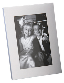 DR1365 - Classic Aluminium Photo Frame